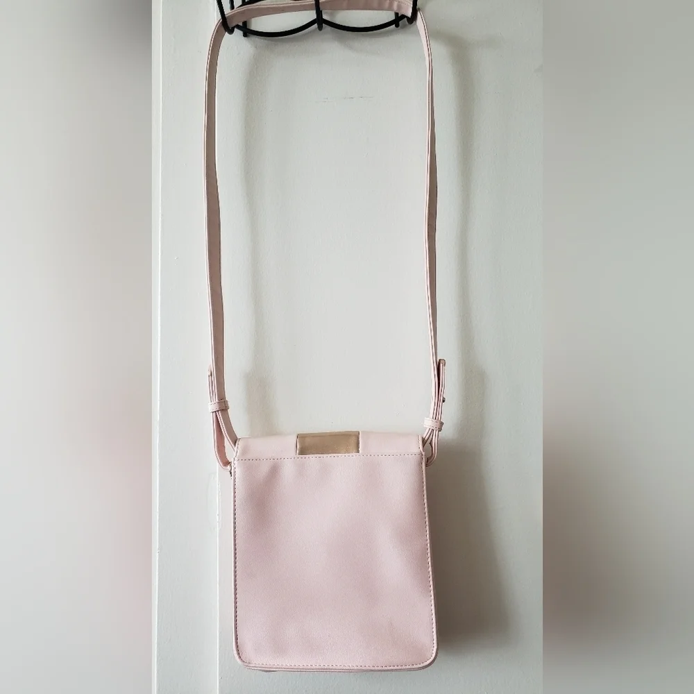 3/$20 Juicy Couture Crossbody Bag Light Pink With Gold Accents